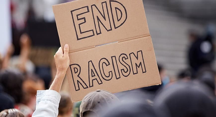 नस्लवादी मानसिकता बड़ी चुनौती