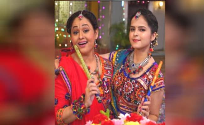 Taarak Mehta Ka Ooltah Chashmah : भिड़े की बेटी 'सोनू' ने 'माधवी भाभी' संग किया जबरदस्त डांस, फैंस बोले- मां-बेटी की जोड़ी कमाल है
