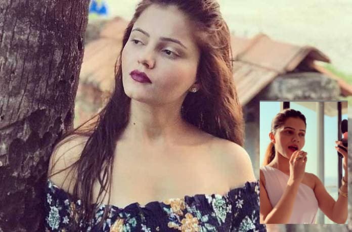 Bigg Boss 14 की विनर Rubina Dilaik को चढ़ा मेकअप का शौक, एक्ट्रेस की लिपस्टिक लगाते हुए Photo हुई Viral