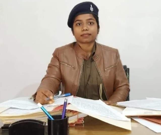 साहिबगंज महिला थाना प्रभारी की मौत के मामले पर संदेह, सोशल मीडिया पर उठ रहे हैं ऐसे सवाल