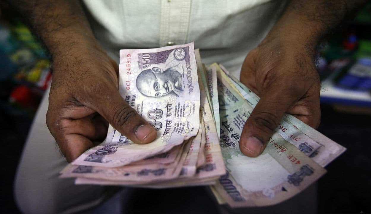 सरकारी कर्मचारी की मौत के बाद फैमिली पेंशन पाने वालों को मिली बड़ी राहत, सरकार के इस कदम से दूर होगी परेशानी