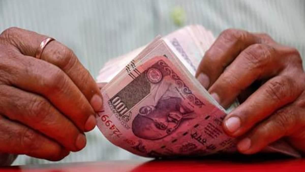 फुटपाथ विक्रेताओं को 10-10 हजार रुपये के ब्याज मुक्त ऋण सोमवार को वितरित करेंगे 
मुख्यमंत्री शिवराज