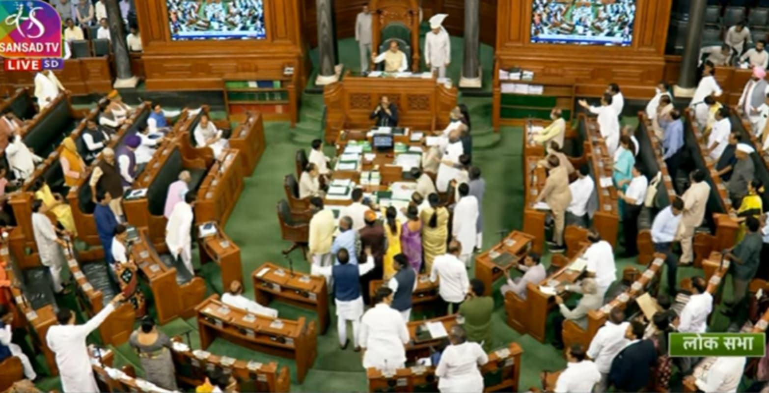 लोकसभा-राज्यसभा में आज भी जोरदार हंगामा, दोनों सदनों की कार्यवाही 20 मार्च तक के लिए स्थगित