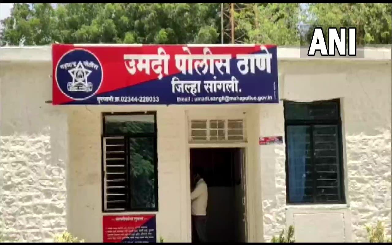 बच्चा चोरी के शक में महाराष्ट्र के सांगली में लाठी-डंडे से साधुओं की पिटाई, नहीं दर्ज हुई प्राथमिकी