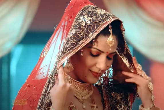 करवा चौथ से पहले सपना चौधरी का ये वीडियो वायरल, दुल्हन बन 'मेरा चांद' सॉन्ग पर देसी क्वीन जमकर नाचीं, VIDEO