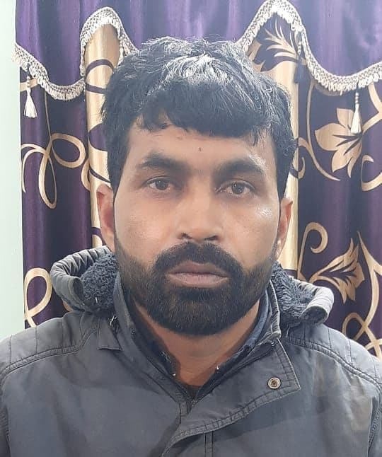 Jharkhand Crime News : मुंबई में 400 आईफोन चोरी कर बांग्लादेश में खपाने वाला शातिर चोर ऐसे चढ़ा साहिबगंज पुलिस के हत्थे Jharkhand Crime News : मुंबई में 400 आईफोन चोरी कर बांग्लादेश में खपाने वाला शातिर चोर ऐसे चढ़ा साहिबगंज पुलिस के हत्थे