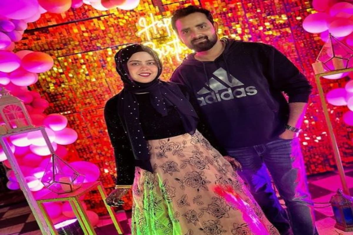 Saba Ibrahim Pregnant: मां बनने वाली हैं सबा इब्राहिम, सनी संग अनाउंस की प्रेग्नेंसी, कहा- ईद वाले दिन डर...