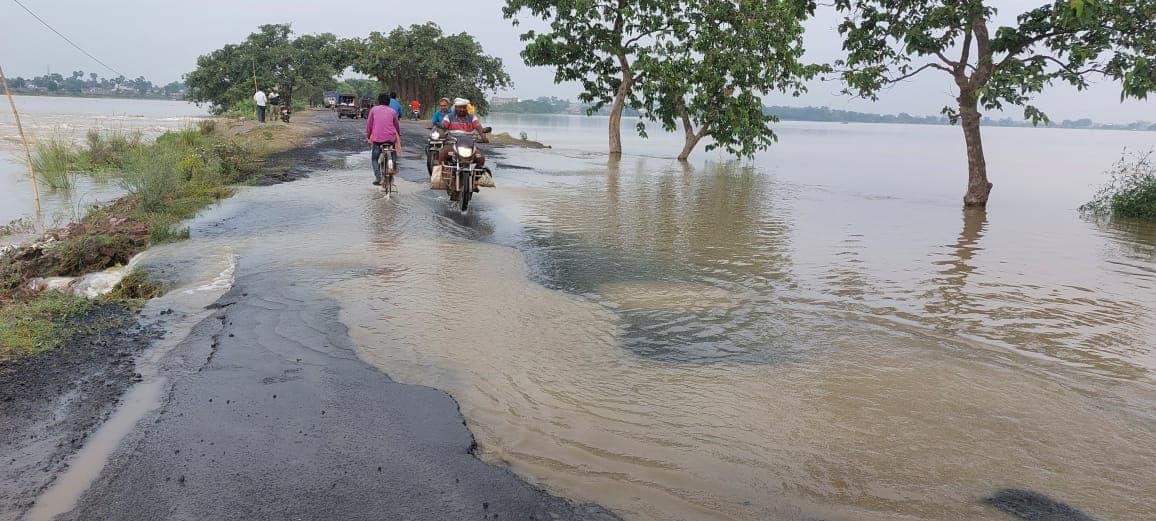 Flood in Bihar: बागमती के जलस्तर में वृद्धि, खतरे के निशान से ऊपर बह रहा पानी, सैकड़ों घर हुए जलमग्न