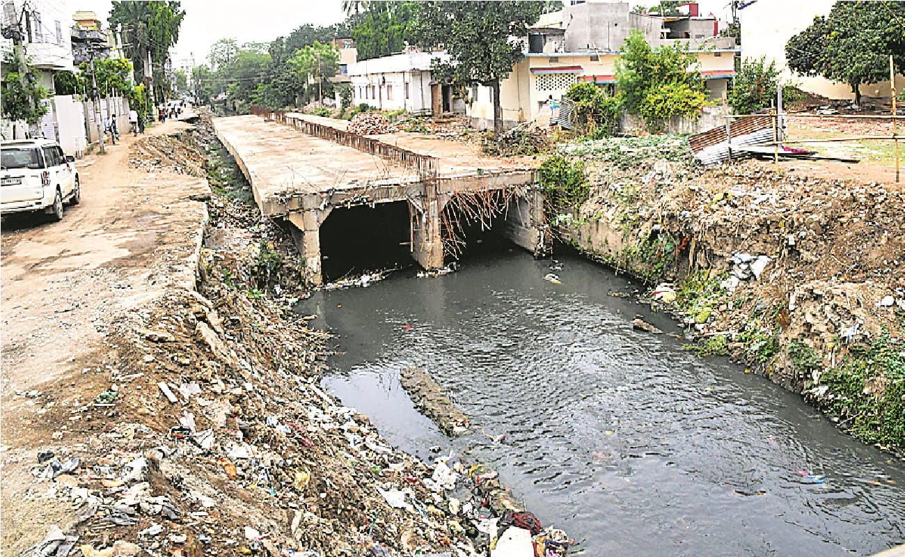 पटना के नालाें पर सड़क बनाने के लिए छह साल पहले हुआ था डीपीआर, अब तक शुरू नहीं हो पाया काम