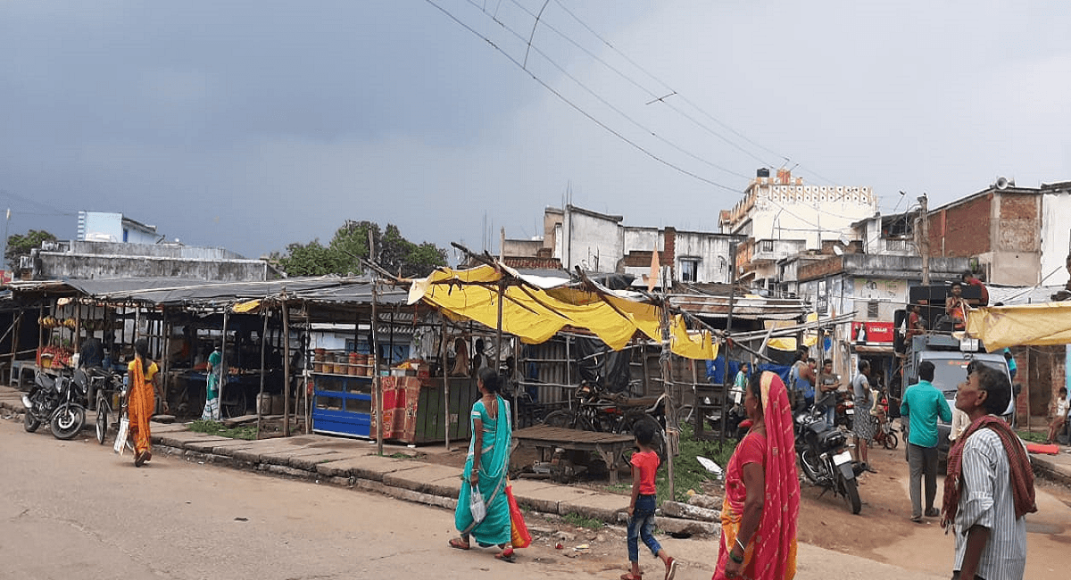 झारखंड के साडम बाजार को अतिक्रमण मुक्त करने के बाद भी नहीं हुआ सौंदर्यीकरण, नाराज लोगों ने की ये मांग