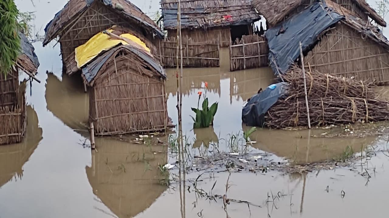 Flood in Bihar: बागमती फिर उफान पर, प्रशासन ने किया अलर्ट, निचले इलाके के लोगों को सता रही पलायन की चिंता