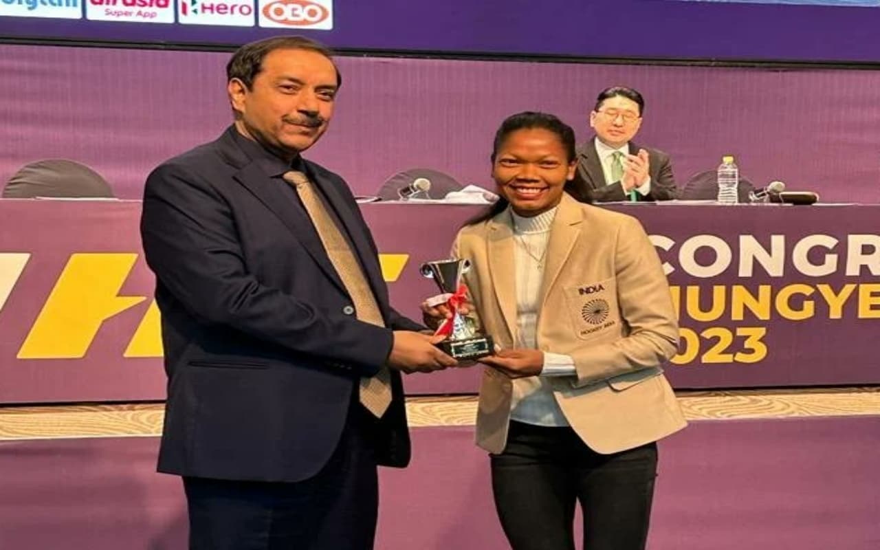 Hockey: एशियन हॉकी फेडरेशन ने सलीमा टेटे को इमर्जिंग प्लेयर ऑफ द ईयर अवार्ड से किया सम्मानित