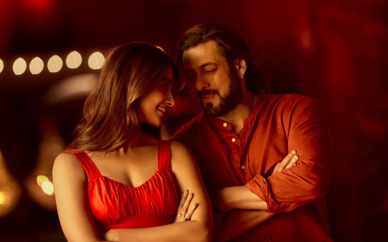 Jee Rahe The Hum song: पूजा हेगड़े संग रोमांस करते दिखे सलमान खान, फैंस बोले- बॉलीवुड को इग्नोर…
