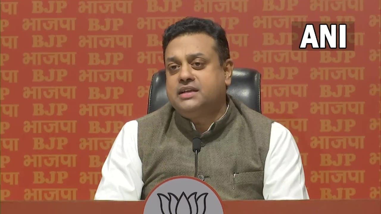 संबित पात्रा ने कोरोना को हराया, हॉस्पिटल से डिस्चार्ज, बोले - पूरी तरह ठीक होने में लगेगा समय