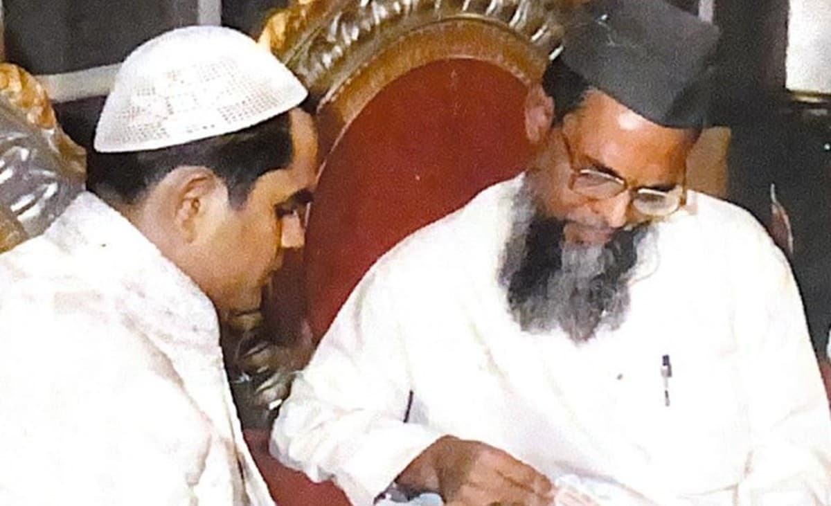 यह क्या किया तूने Sameer Dawood Wankhede? नवाब मलिक ने फिर फोड़ा 'ट्वीट बम'