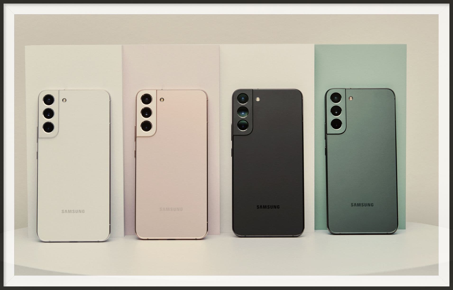 Samsung के फ्लैगशिप स्मार्टफोन्स आधे कीमत पर खरीदने का मौका, यहां मिल रहे कमाल के डील्स