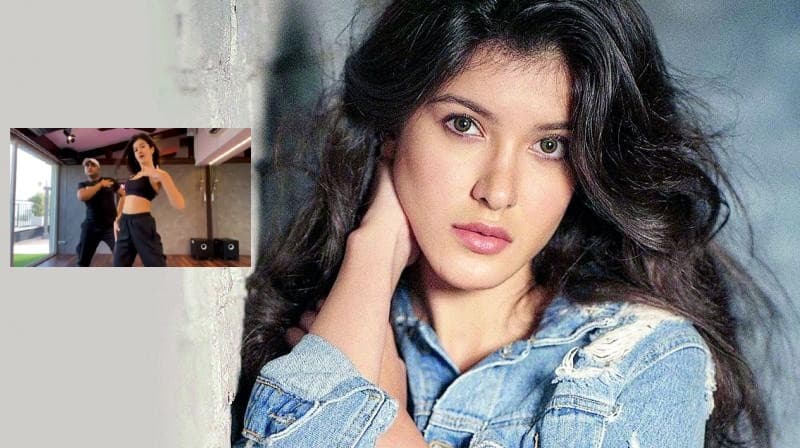 Shanaya Kapoor Video : संजय कपूर की बेटी शनाया के डांस मूव्स बना देगें आपका दिन, यहां देखें वायरल वीडियो