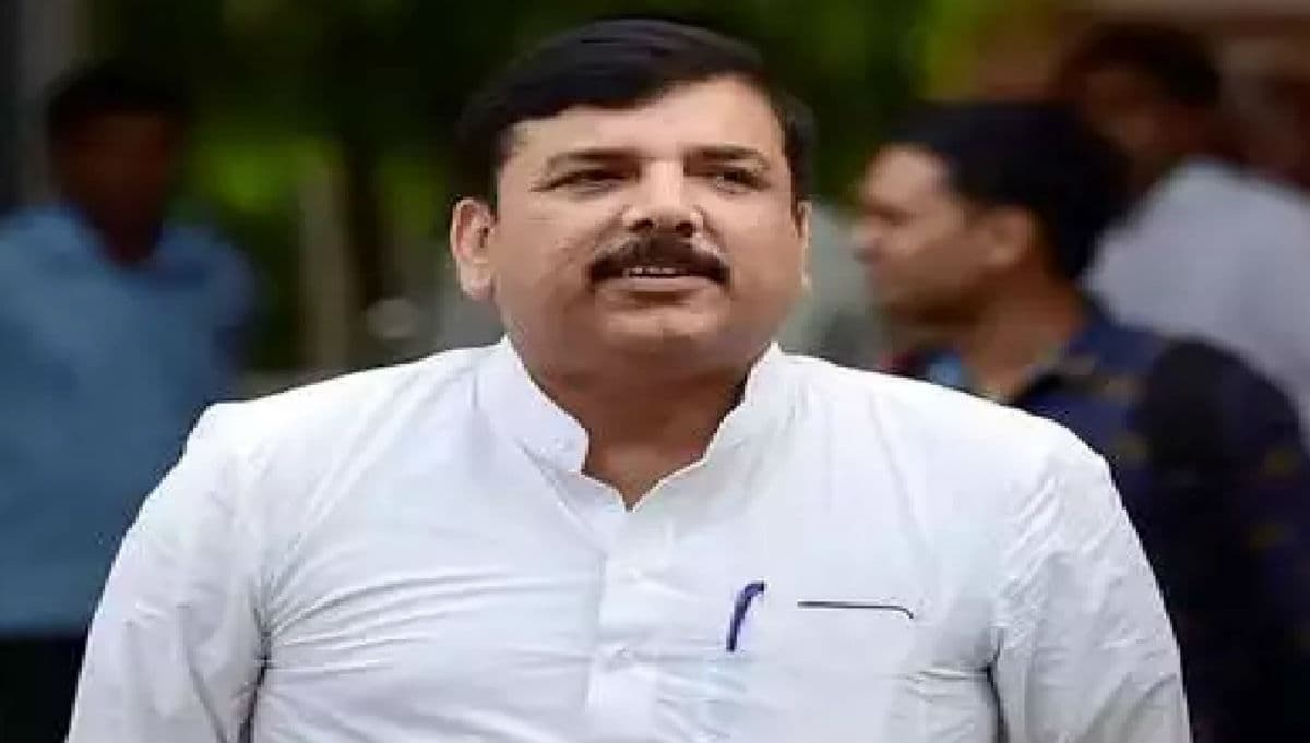 आप सांसद संजय सिंह की पहल, हवाई जहाज से बिहार पहुंचेंगे 33 प्रवासी मजदूर