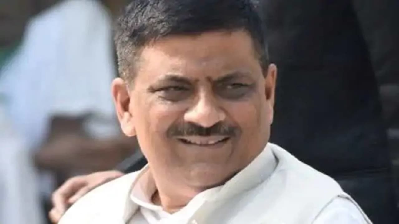 Exclusive Interview: जदयू के संजय झा बोले- चुनाव को लेकर महिला वोटरों में उत्साह, कम वोटिंग पर कही ये बात