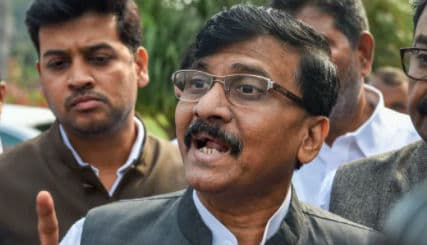 संजय राउत का दावा, वेंटीलेटर सपोर्ट पर एकनाथ शिंदे सरकार, फरवरी में हो जाएगा पतन