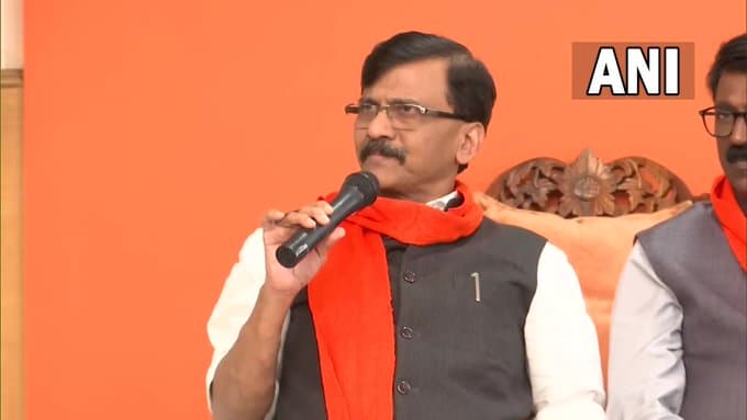 अनंतनाग मुठभेड़ पर गरमाई राजनीति, बोले संजय राउत- पीएम मोदी के ऊपर फूल बरसते वक्त जवानों पर बरसाई गई गोलियां