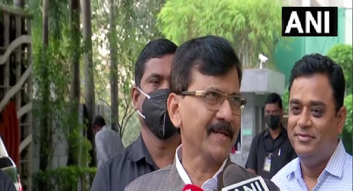 वीर सावरकर पर बयानबाजी कर घिरे राहुल गांधी, बोले संजय राउत- बर्दाश्त नहीं करेंगे अपमान