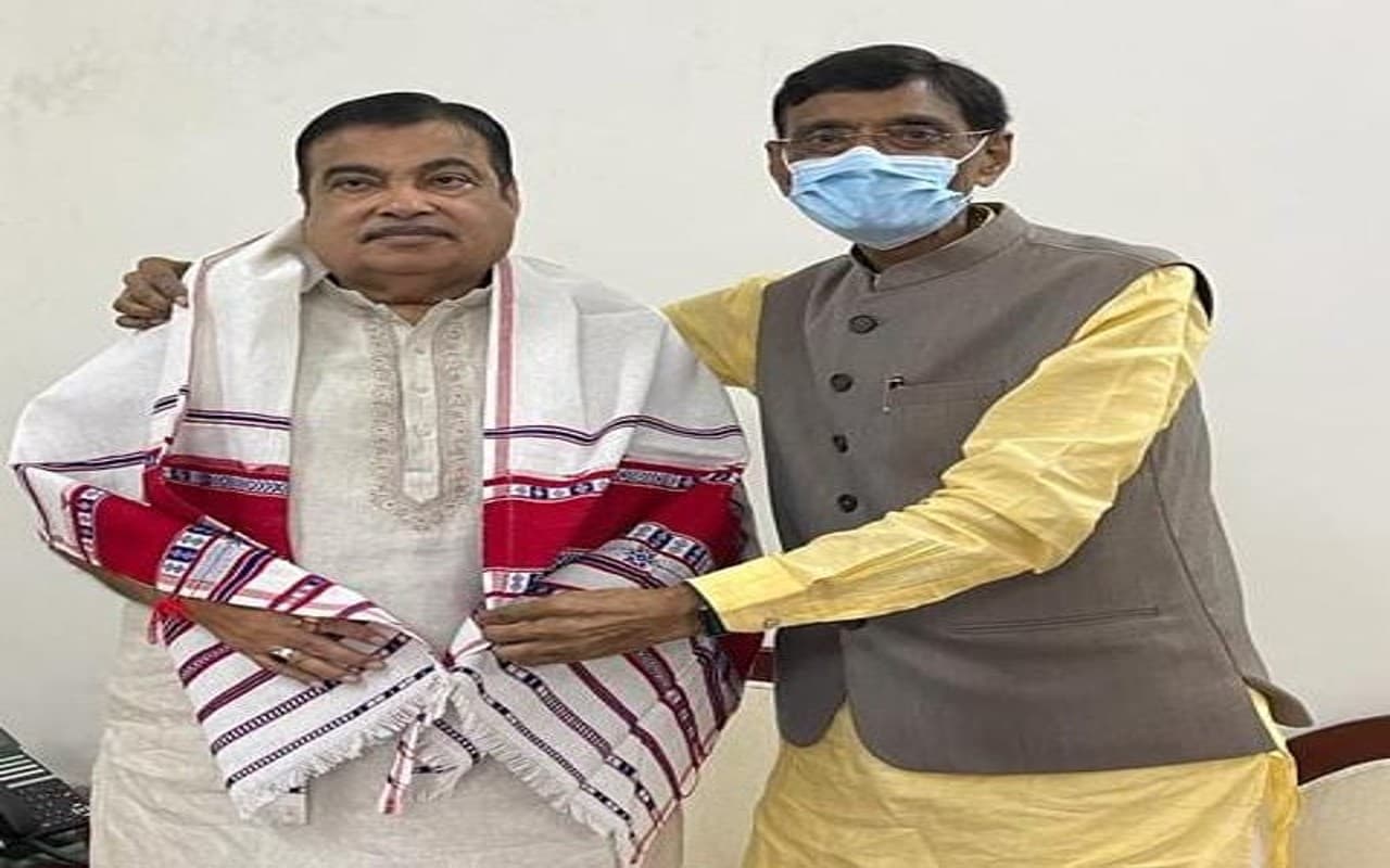 रांची में आउटर रिंग रोड जरूरी, केंद्रीय मंत्री नितिन गडकरी से इसके निर्माण को लेकर मिले सांसद संजय सेठ