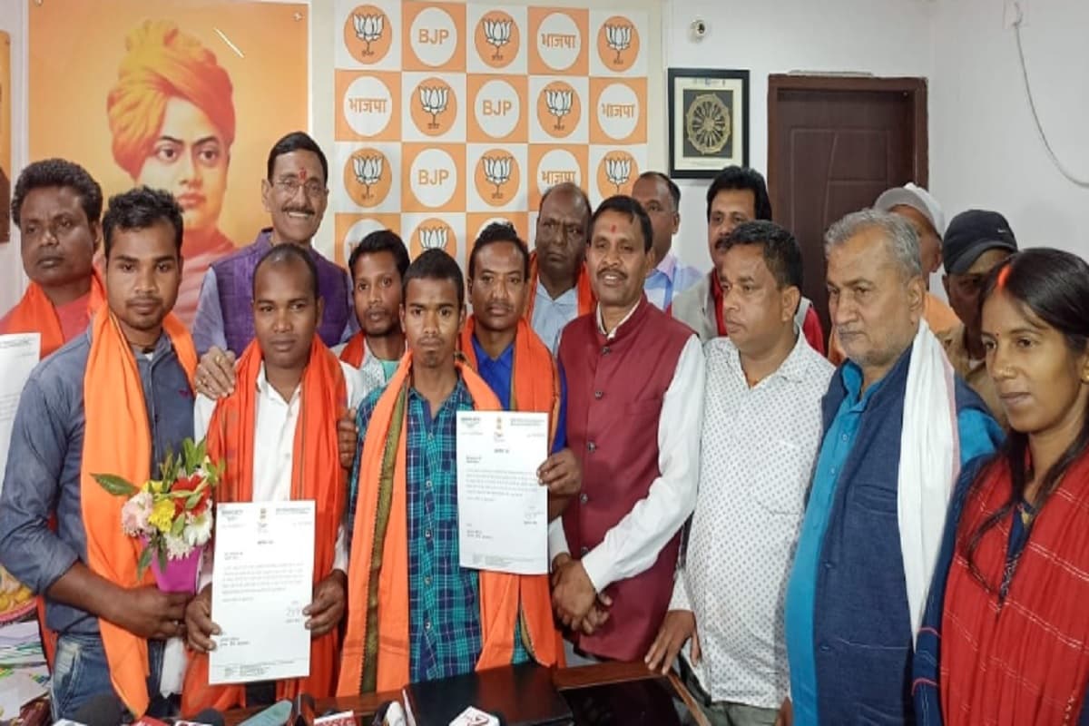 रांची के सांसद संजय सेठ ने किया पर्यटक मित्रों किया सम्मानित, पर्यटन क्षेत्र के बारे में ली ये जानकारी