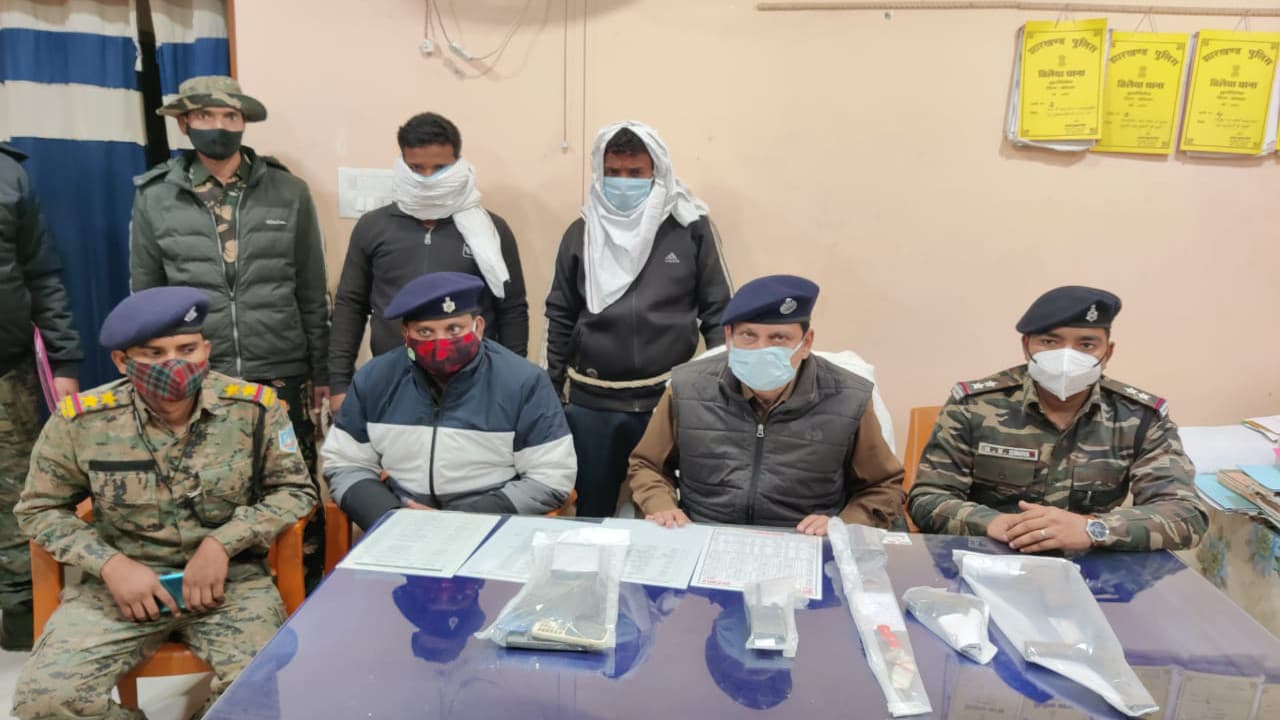 आपराधिक घटना को अंजाम देने आये संजय यादव गैंग के 2 सदस्य गिरफ्तार, हथियार समेत कार-बाइक बरामद