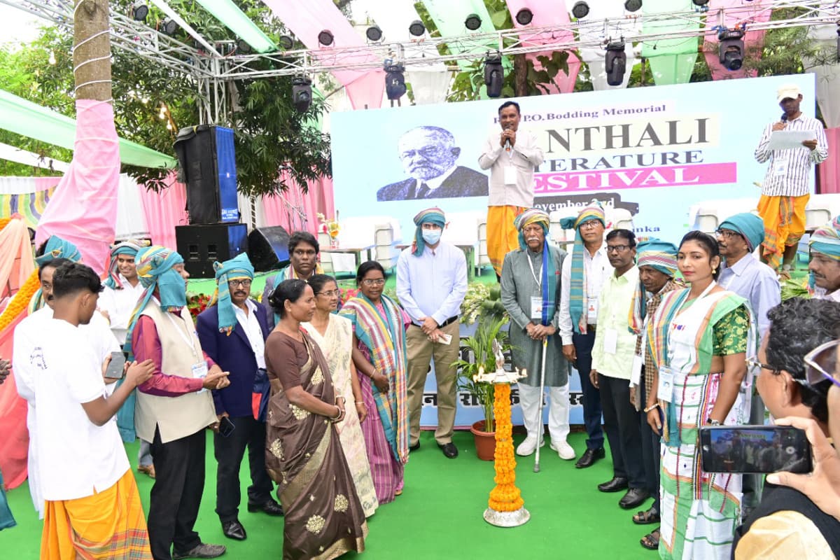 संताली लिटरेचर फेस्टिवल में देश-विदेश के संताली साहित्यकारों का दुमका में जुटान, इसके उत्थान पर दिया जोर