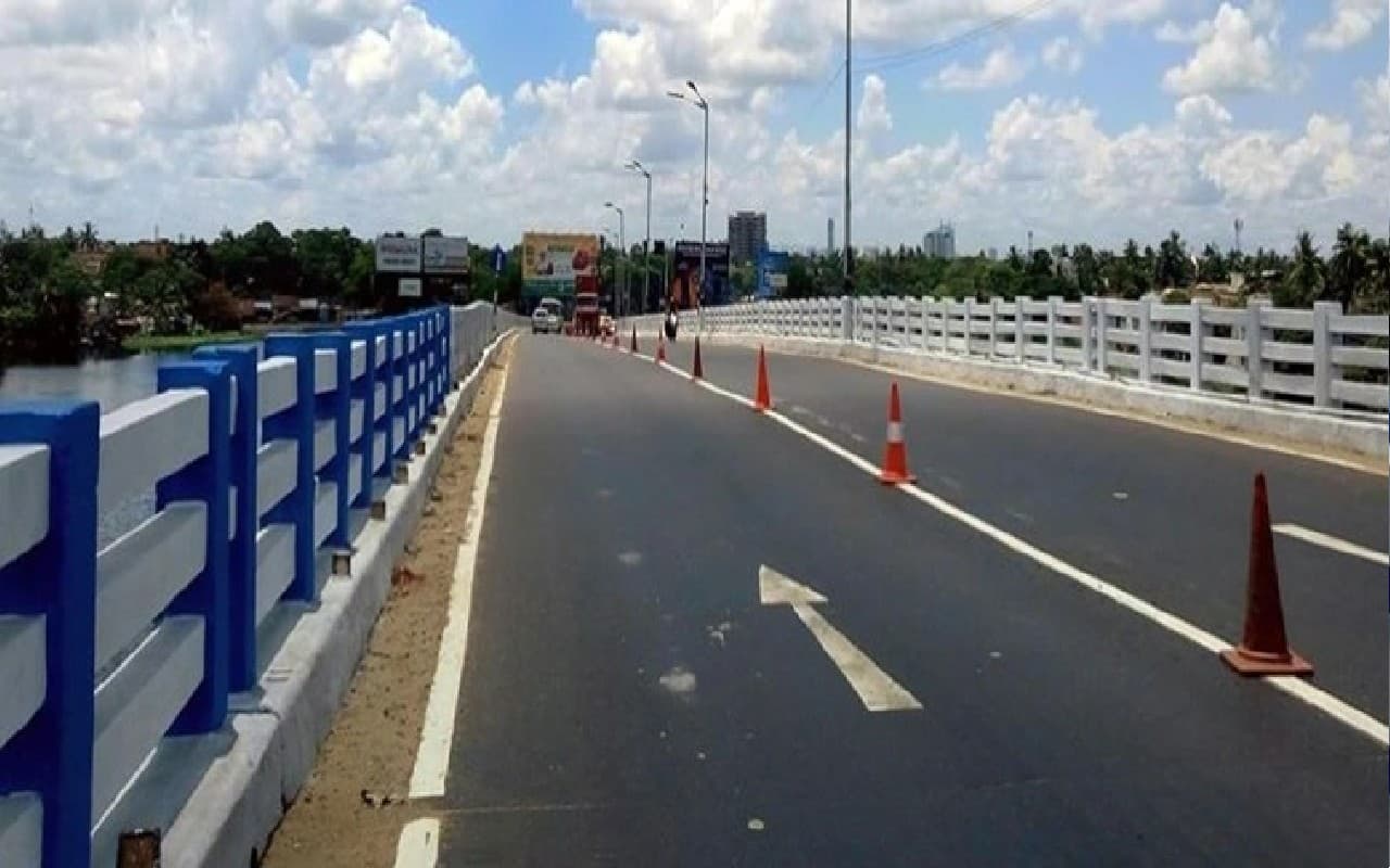 मरम्मत कार्य के कारण डेढ़ महीने के लिए बंद रहेगा सांतरागाछी ब्रिज, चलेंगे छोटे वाहन मरम्मत कार्य के कारण डेढ़ महीने के लिए बंद रहेगा सांतरागाछी ब्रिज, चलेंगे छोटे वाहन