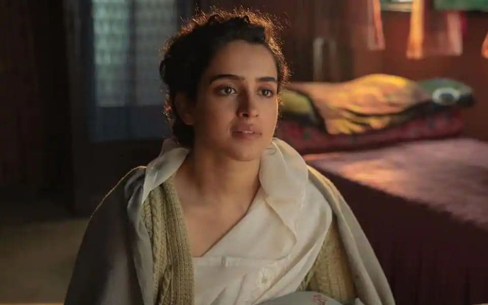 Pagglait Movie Review: महिलाओं को आज़ादी और इच्छाओं की अहमियत देने की गहरी सीख देती है फिल्म पगलैट Pagglait Movie Review: महिलाओं को आज़ादी और इच्छाओं की अहमियत देने की गहरी सीख देती है फिल्म पगलैट
