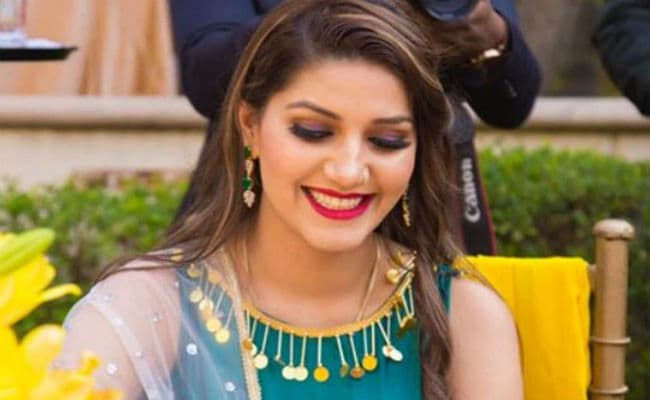 Sapna Choudhary Song: धूम मचा रहा सपना चौधरी का गाना 'बाबाजी', यूट्यूब पर डांस वीडियो हुआ वायरल