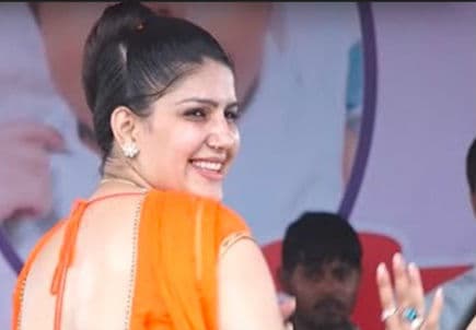 सपना चौधरी ने 'खड़ी रोड पर...' गाने पर किया धांसू डांस, खूब देखा जा रहा ये VIDEO