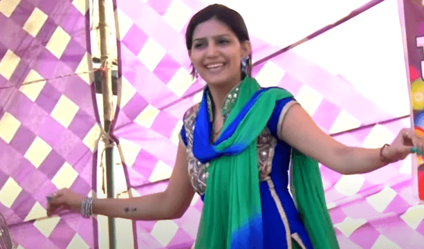 'सॉलिड बॉडी' पर सपना चौधरी का जबरदस्त डांस देख फैंस के उड़े होश, बार-बार देखा जा रहा VIDEO