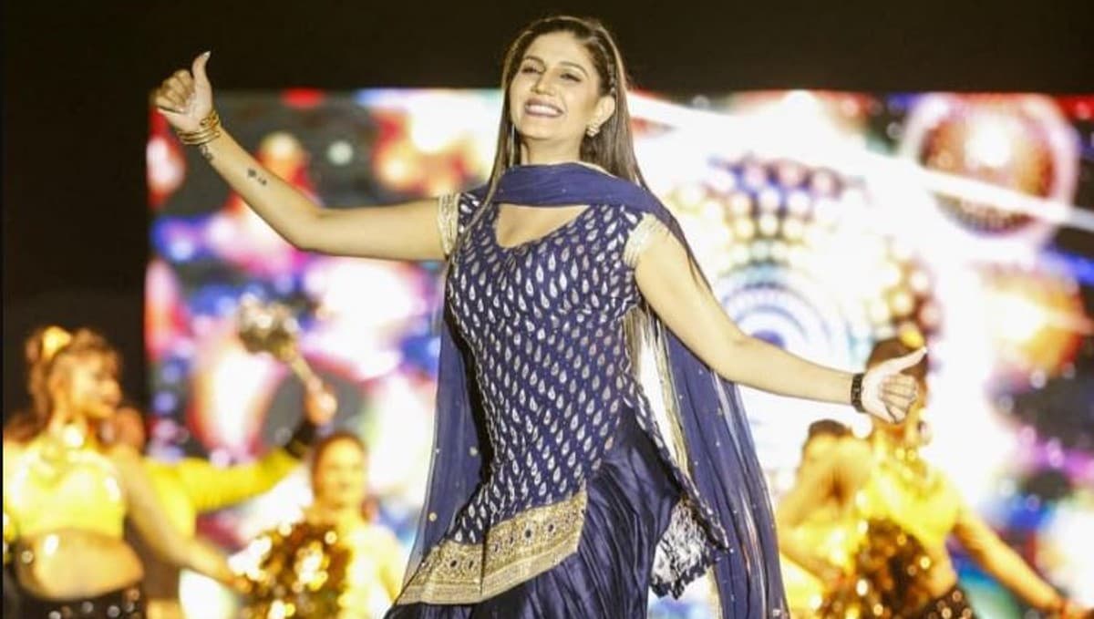 Sapna Choudhary: सपना चौधरी को छोटी बच्ची ने दी डांस में कड़ी टक्कर, नये साल पर वायरल हो रहा ये VIDEO