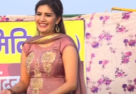 सपना चौधरी ने इस गाने पर लगाए जबरदस्त ठुमके, देखें देसी क्वीन का सुपरहिट डांस VIDEO