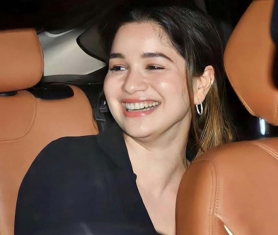 PHOTOS : सारा तेंदुलकर ने शेयर किया सचिन तेंदुलकर का ये पोस्ट और खुल गए कई राज...