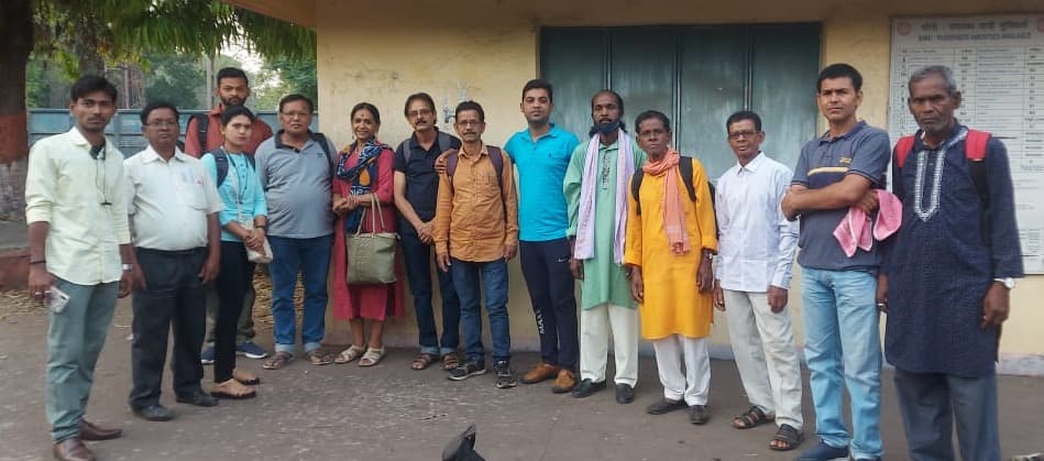 सरायकेला: 15 सदस्यीय छऊ नृत्य दल दिल्ली के लिए रवाना, भारत सरकार द्वारा आयोजित कार्यक्रम में लेंगे हिस्सा