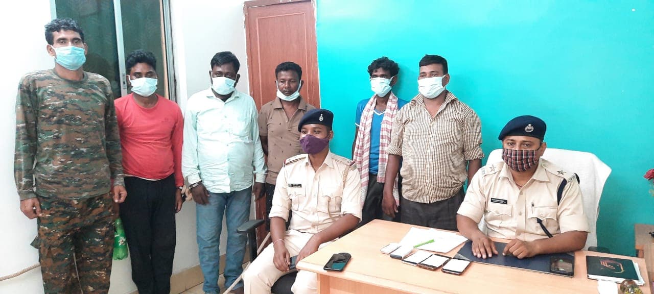 झारखंड के सरायकेला में बंद पड़ी अभिजीत कंपनी से चोरी करने के 5 आरोपियों को जेल