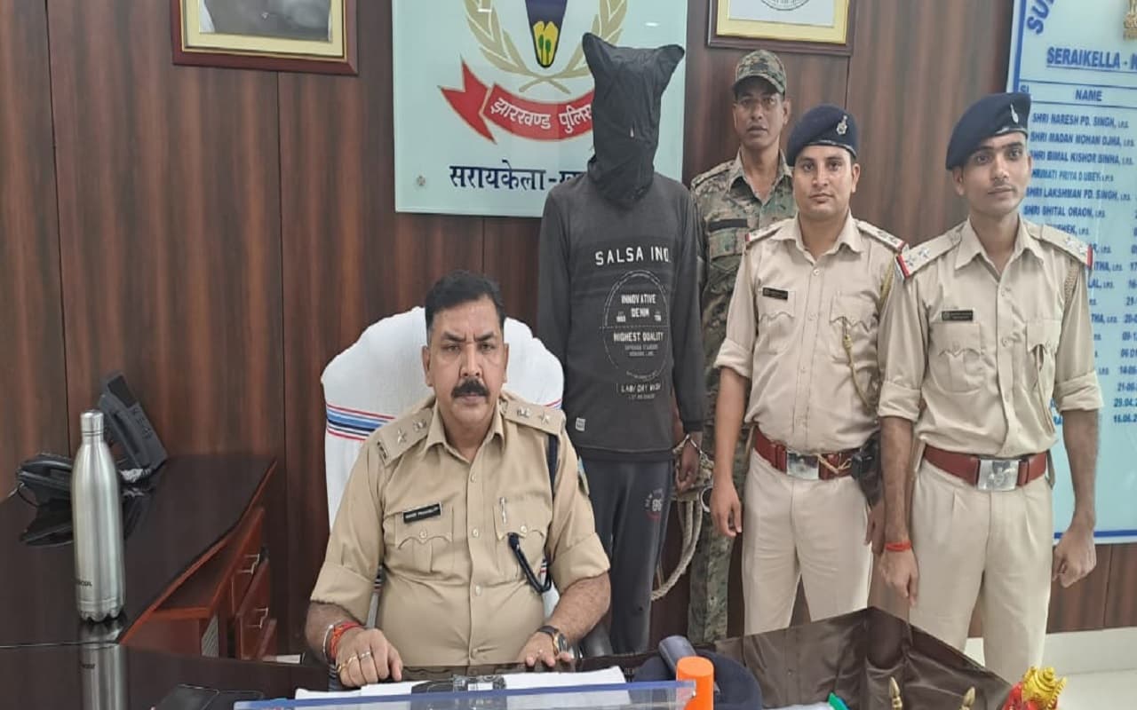 Cyber Crime: झारखंड, बंगाल व ओडिशा में ATM बदल कर पैसे की ठगी करने वाला साइबर अपराधी चढ़ा पुलिस के हत्थे