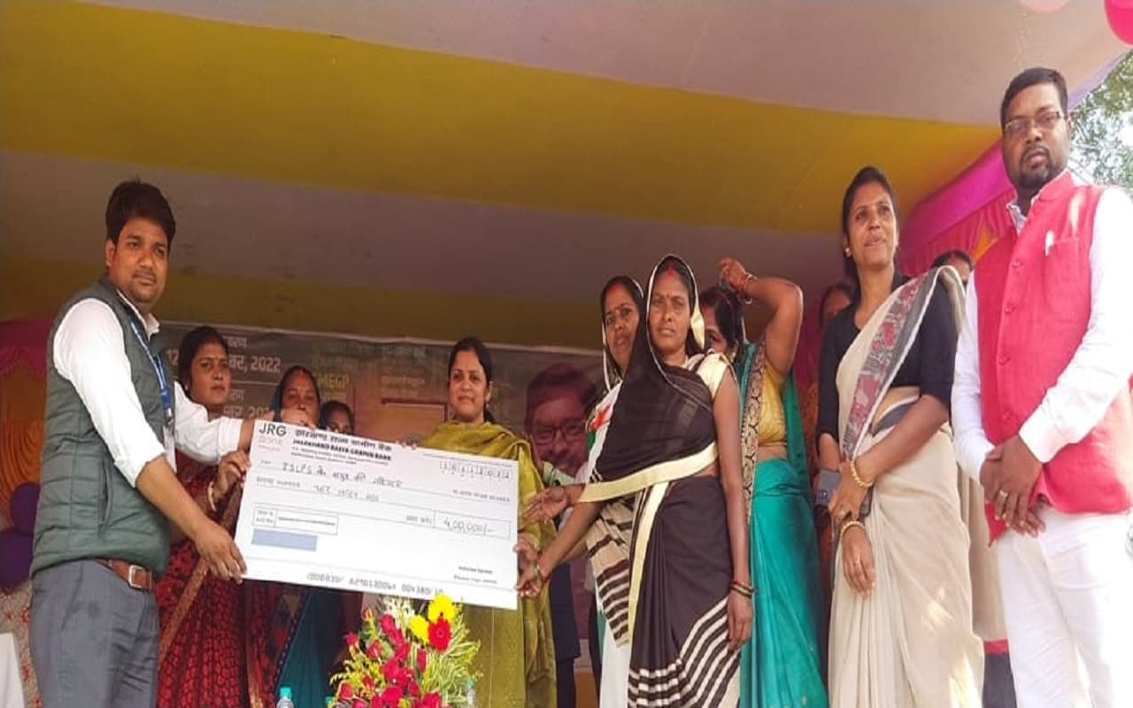 आपकी योजना, आपकी सरकार, आपके द्वार : डीसी माधवी मिश्रा बोलीं-जागरूक होकर उठाएं सरकारी योजनाओं का लाभ