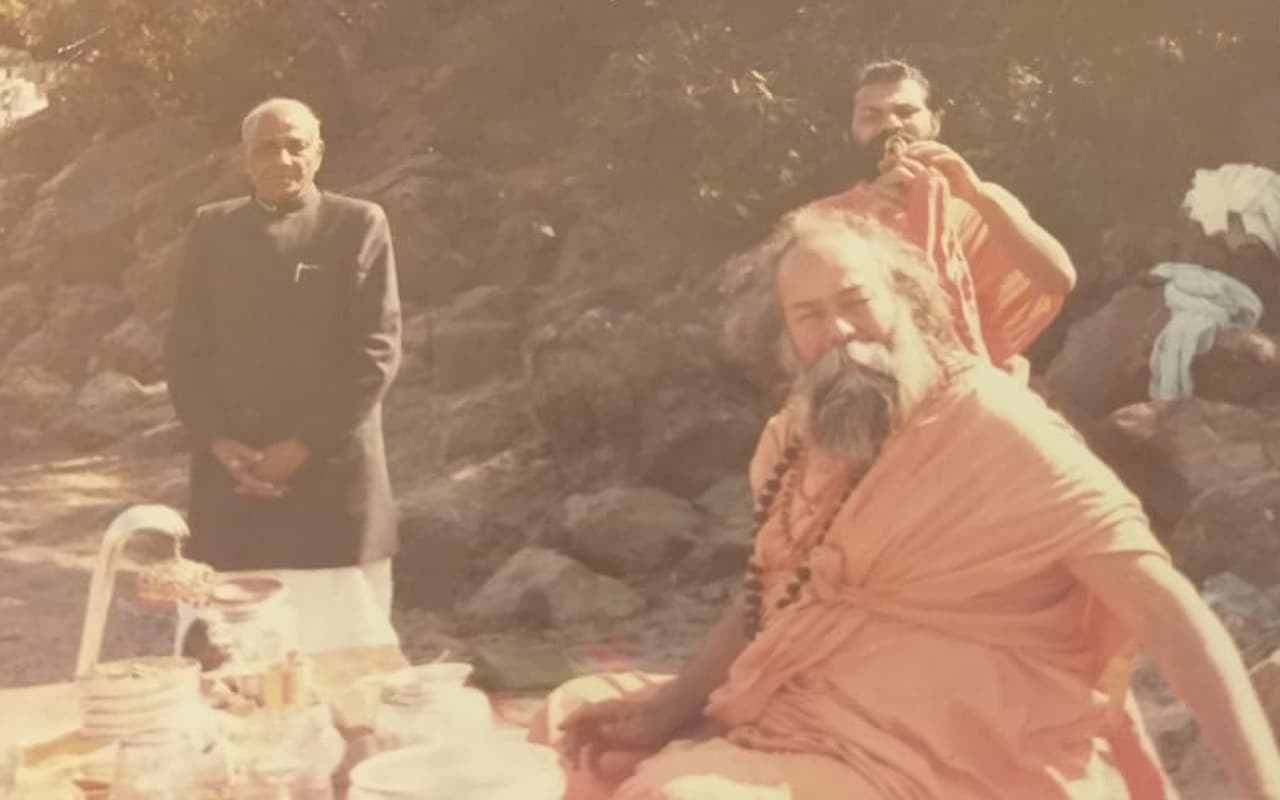 हर साल दीपावली में चाईबासा आते थे शंकराचार्य स्वामी स्वरूपानंद सरस्वती, कोल्हान से था खास लगाव,देखें Pics