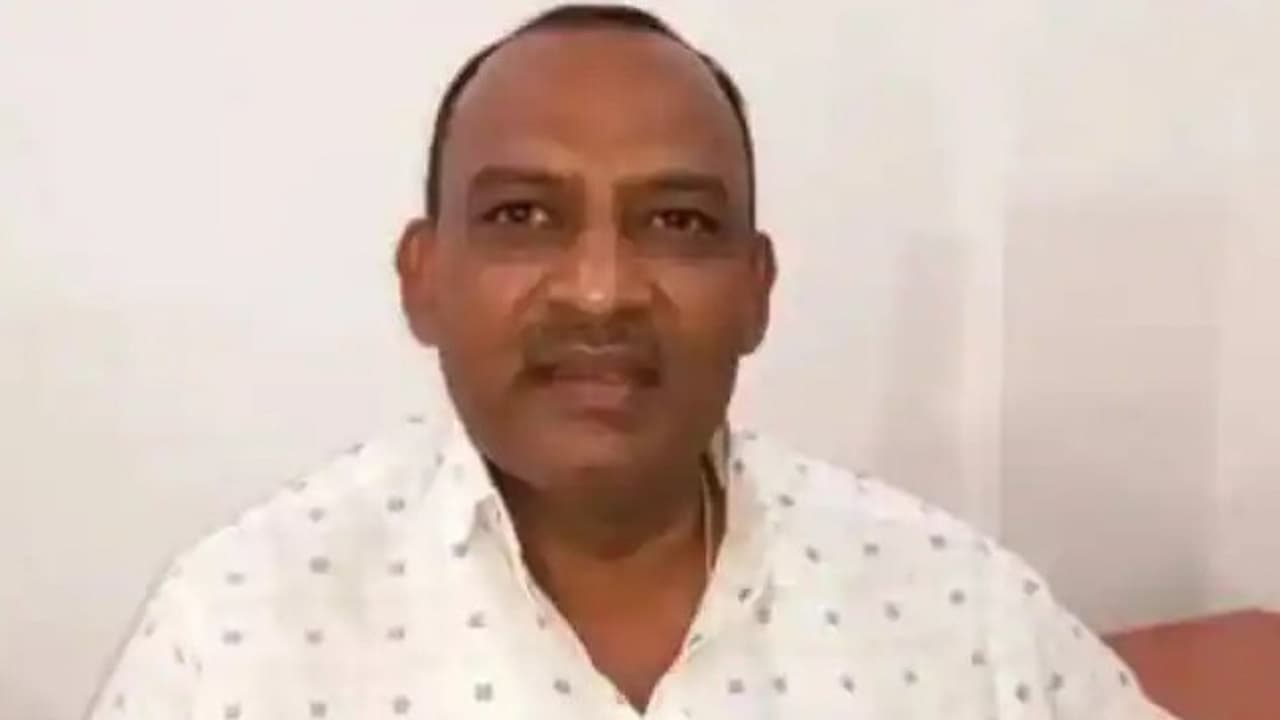 पिता की हुई हत्या तो राजनीति में उतरे इंजीनियर सर्वजीत, नीतीश मंत्रिमंडल में मिला पर्यटन विभाग का जिम्मा