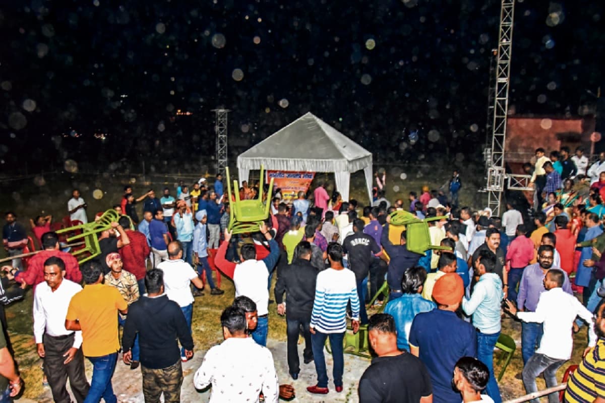 रघुवर-सरयू राय गुट में भिड़ंत के बाद जमशेदपुर के इस इलाके में लगी धारा 144, मामले में दो थाना प्रभारी तलब