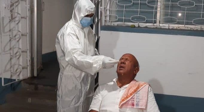 Coronavirus In Jharkhand : झारखंड के पूर्व मंत्री व पूर्वी जमशेदपुर से विधायक सरयू राय के बाद हटिया से बीजेपी विधायक नवीन जायसवाल हुए कोरोना पॉजिटिव, आम लोगों से की ये अपील Coronavirus In Jharkhand : झारखंड के पूर्व मंत्री व पूर्वी जमशेदपुर से विधायक सरयू राय के बाद हटिया से बीजेपी विधायक नवीन जायसवाल हुए कोरोना पॉजिटिव, आम लोगों से की ये अपील