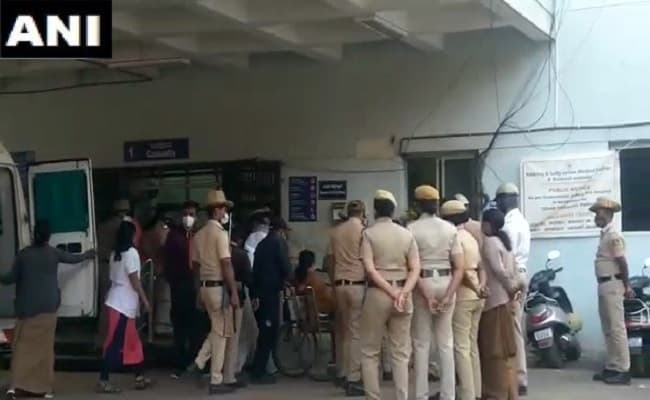 Bengaluru News : जेल में 4 साल से सजा काट रही शशिकला की बिगड़ी तबीयत, 27 जनवरी को होनी है रिहाई