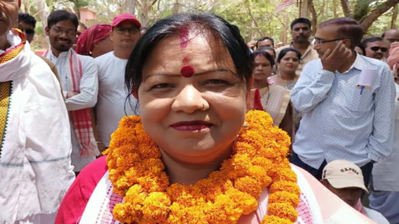 गांव की सरकार : गुमला में पंसस प्रत्याशी माया कुजूर एक वोट से जीती, तो भाजपा नेता की पत्नी बनी जिप सदस्य