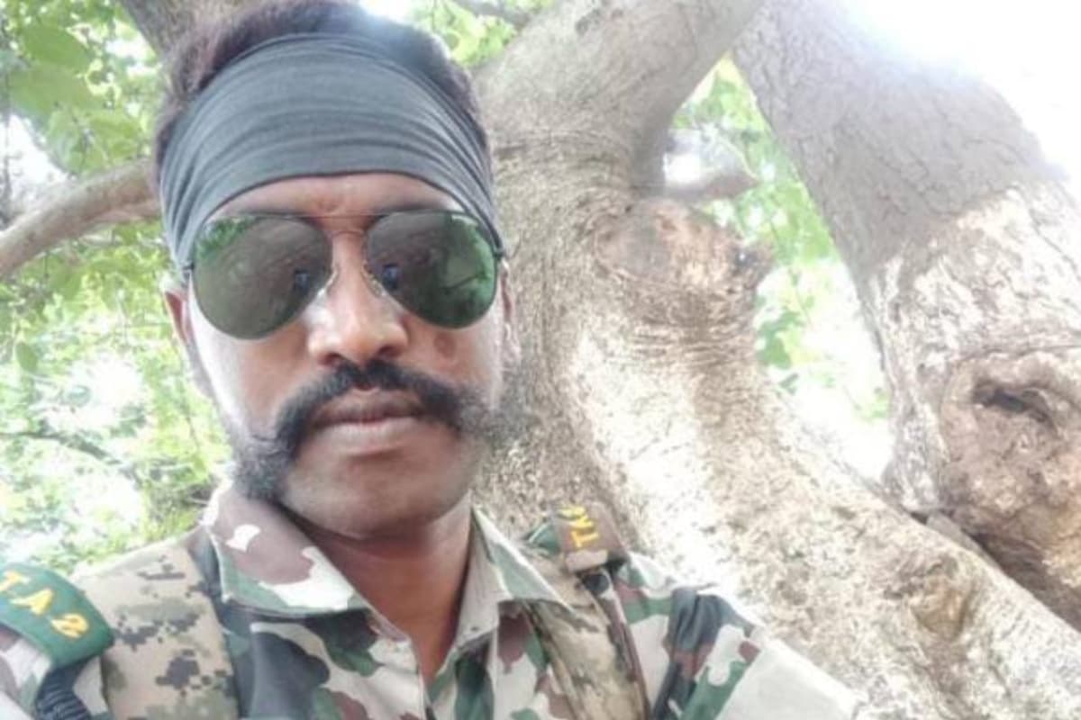 झारखंड के एक पुलिसकर्मी ने अपने ही हथियार से खुद को गोली मारकर की आत्महत्या, सड़क हादसे के बाद उठाया ये कदम