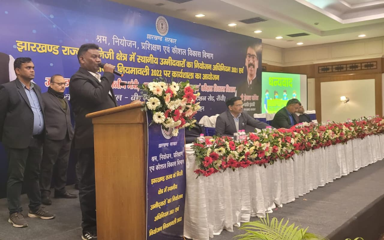 झारखंड : प्राइवेट सेक्टर में 75% स्थानीय लोगों को मिलेगी नौकरी, बोले श्रम मंत्री सत्यानंद भोक्ता